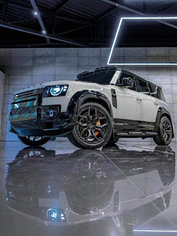 Defender Widetrack Urban Automotive 2026