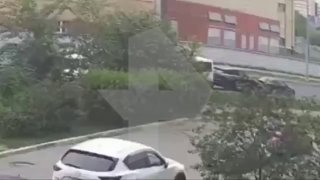 В Балашихе взорвалась машина во дворе дома, водитель погиб  Как пишет СК РФ, автомобиль BMW X3 взорвался сразу после включения двигателя и начала движения. Водитель получил множественные ранения, от которых скончался на месте происшествия. Подмосковный СК…