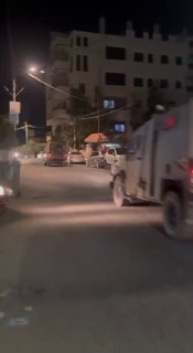 מקורות מקומיים: כוחות הכיבוש מסתערים על העיירה חיזמה, מצפון לירושלים הכבושה.