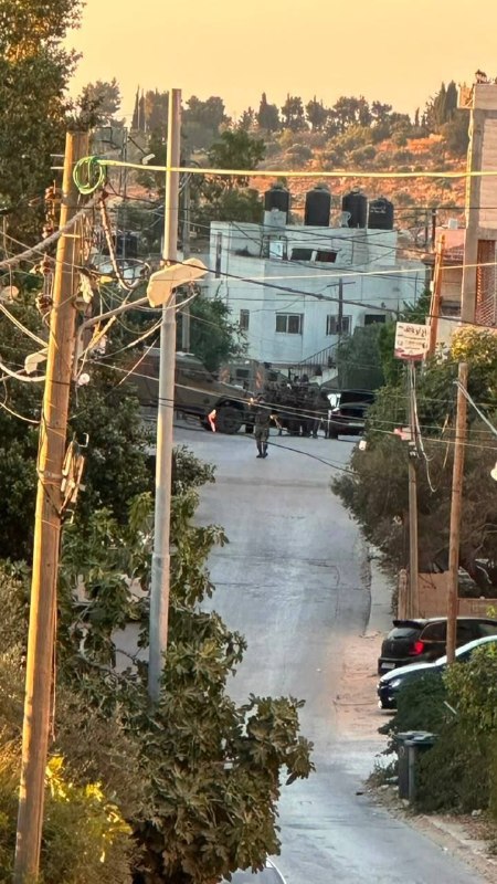 כוחות הכיבוש מסתערים על הכפר קובר שמצפון לרמאללה.