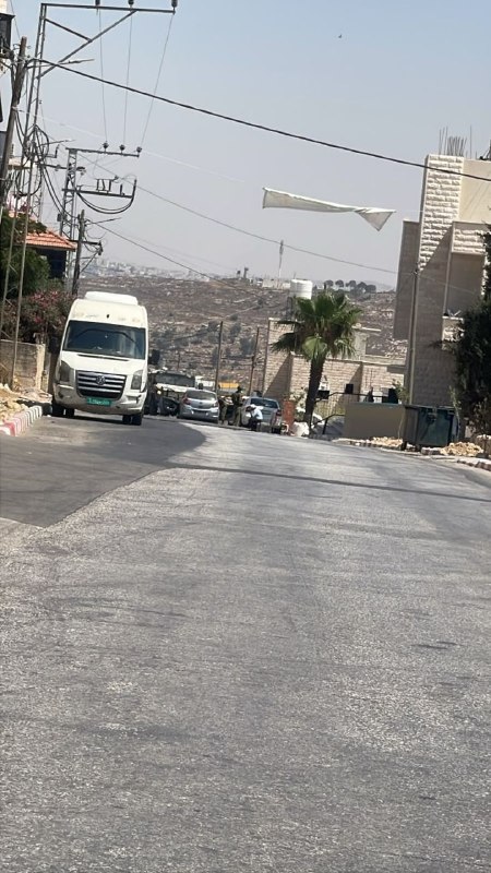 כוחות הכיבוש מסתערים על אזור משולש טבקה, מדרום לעיר דורה, מדרום לחברון.