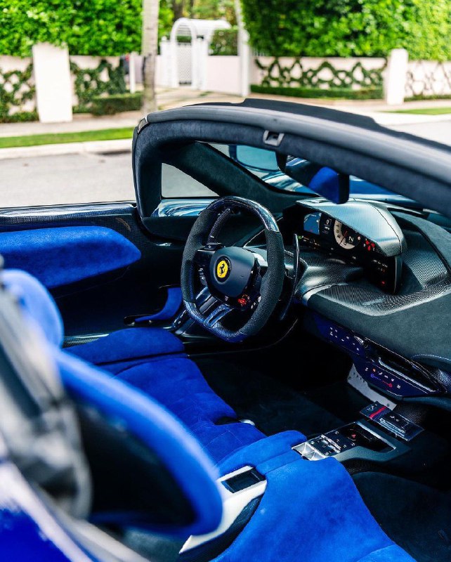 Ferrari Daytona SP3 6