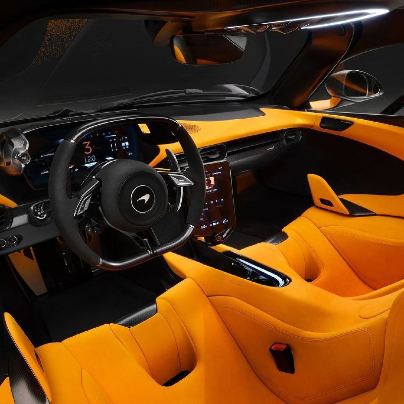 McLaren W1 8