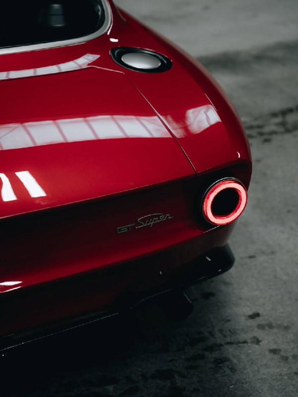 Модель totem GT Super отдает дань уважения легендарному Quadrifoglio от Alfa Romeo — четырехлистному 4