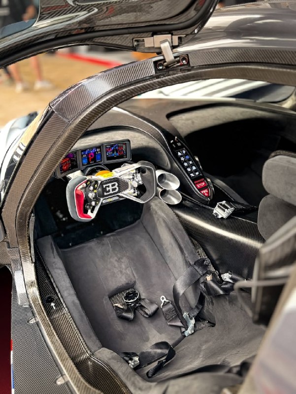 Bugatti Bolide 4