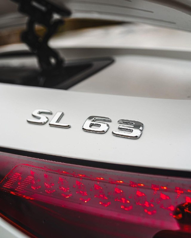 Mercedes-AMG SL 63 2