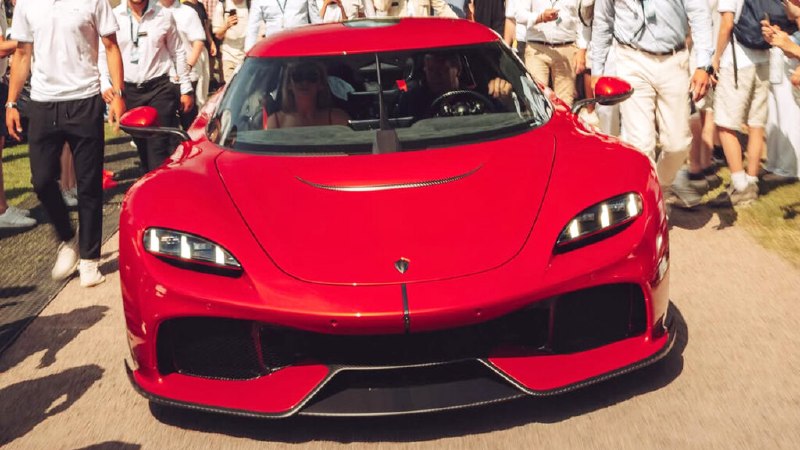 🚗😱 В мире суперкаров произошло ЧП: новенький Koenigsegg Gemera стоимостью 3 ми