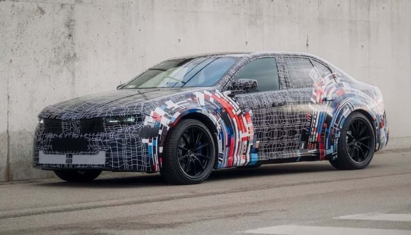 Новая BMW M получит четыре электромотораБудущие электрокары BMW M на новой платф