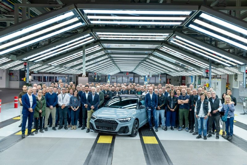 Audi окончательно отказывается от самых доступных моделей A1 и Q2.