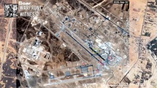️🇮🇷🇯🇴🇺🇲 Recent satellite images document the number of Iranian missiles at Al-Muwakar Air Force base in Jordan following Iran's retaliatory attacks on September 9. Cluster munition impacts can be seen across the base with craters observed on hangers, runways and aircraft parks.