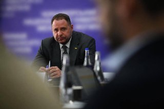 Антикоррупционные органы Украины сообщили о подозрении экс-главе офиса президента страны Андрею ЕрмакуЕрмака подозревают в легализации имущества, полученного преступным путем, говорится в заявлении САП (Специализированной антикоррупционной прокуратуры) и Н