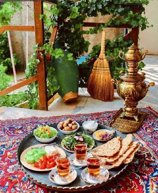شیروان من: ستایش خدا را برای آفرینش این صبحِ تازه که بومِ نقاشیِ سپیدی برای زندگیِ ما هست.صبحتون لبریز نور. سلام صبح بخیر #صبح_بخیر