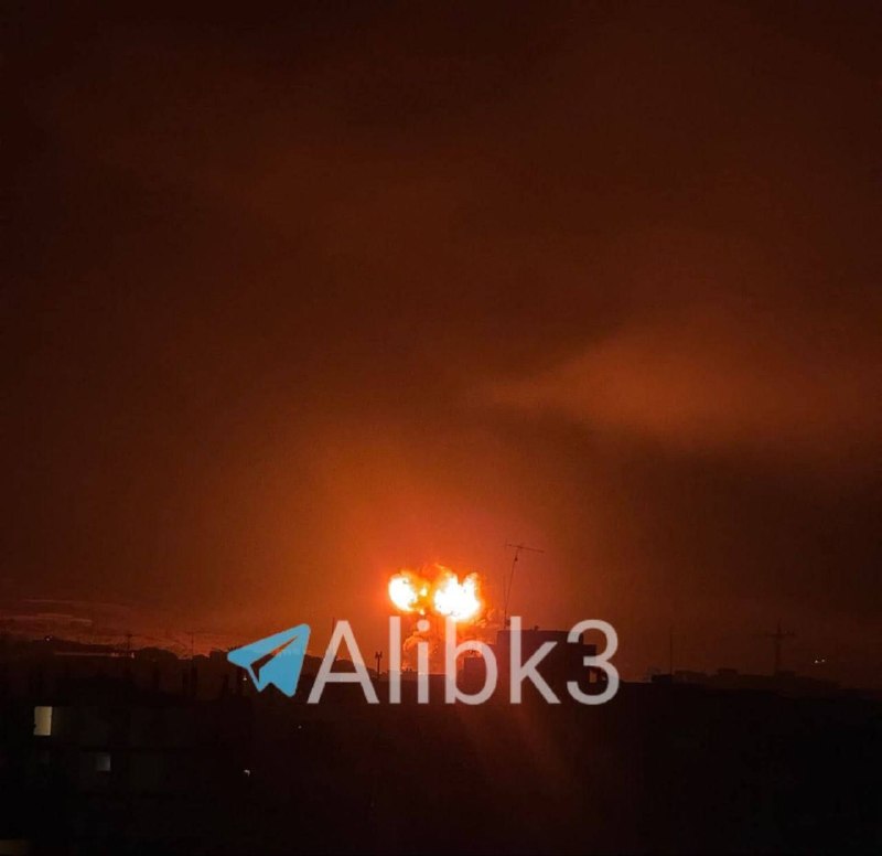 شبکه خبر: 🔺استمرار جنایت صهیونیستها در جنوب لبنان🔹 رسانههای عربی: رژیم صهیونیستی تپهی علی الطاهر، در جنوب لبنان را هدف قرار داد