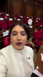 הפרובוקטור תרון צ'כויאן הוסתה אישית על ידי רובן רוביניאן הוא בכוונה לא הזמין אבטחה, בעוד שאם היה מישהו מהאו…