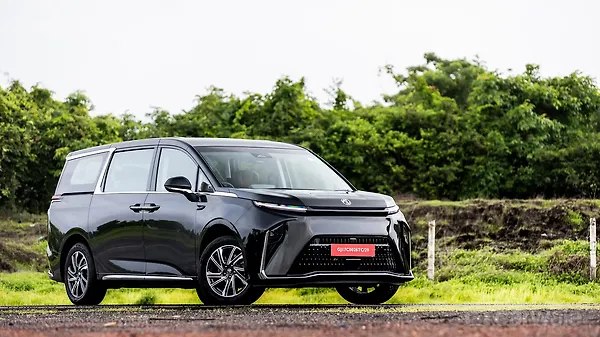 🚗✨ Новости из Индии: MG M9 и Cyberster — цены пересмотрены!По последним данным,