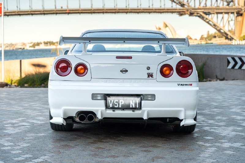 2000 Nissan Skyline GT-R V-Spec N1 4