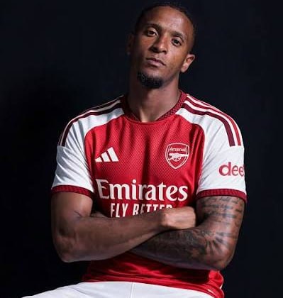 Arsenal: بیشترن درصد برد دوئل‌ها در فصل گذشته: 🥇 ازری کونسا : 73%🥈گابریل ماگالائیس: 70%🥉ویرجیل فن‌دایک: 70%4️⃣ابراهیما کوناته: 66