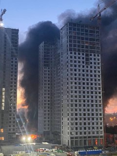 В Подмосковье «отразили масштабную атаку беспилотников», сбито более 150 дронов, пострадали три человека, в том числе десятилетняя девочка, сообщил губернатор:• «Наиболее серьезные последствия зафиксированы в Павлово-Посадском округе», в деревне Кузнецы сг