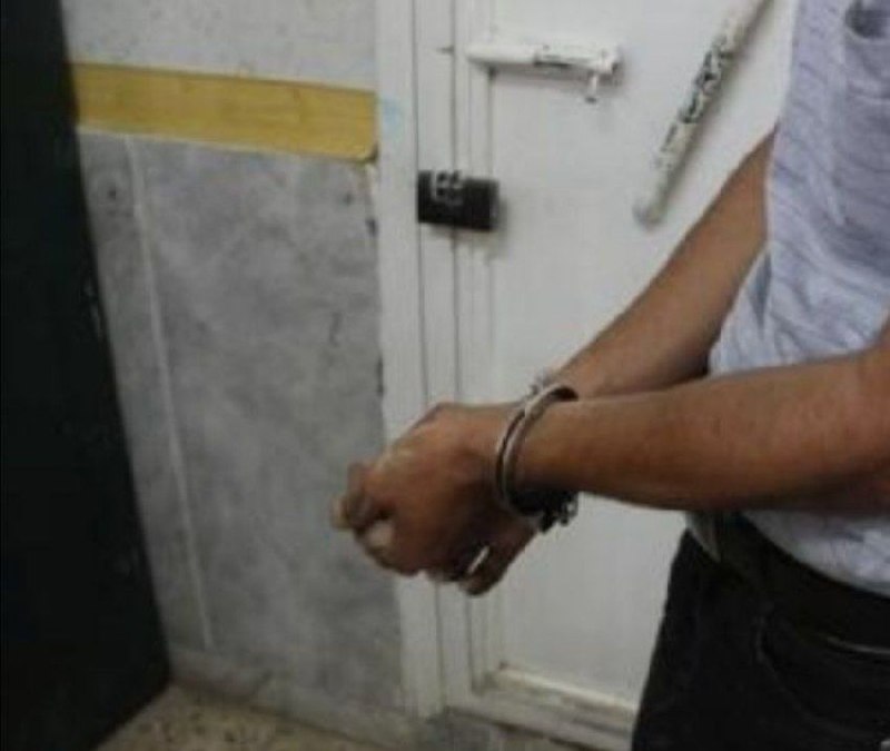 یاشیل وطن _ اخبار روز: 🔰🚩دستگیری سارق حرفه‌ای خانه باغ‌‌ با ۱۰ فقره سرقت در "مرند "فرمانده انتظامی مرند از دستگیری سارق حرفه ای خانه باغ‌ها با 