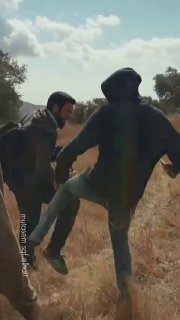 המתקפה האכזרית של מתנחלים ציונים על חקלאים פלסטינים מתנחלים ציונים תקפו חקלאים פלסטינים בכפר כפר מליק, מזרח…