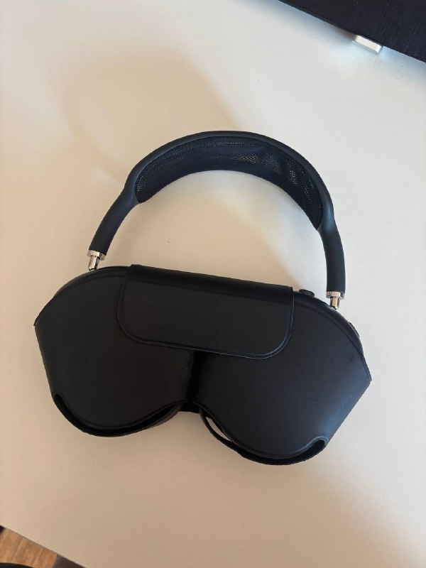 AirPods Max В не плохом состоянии