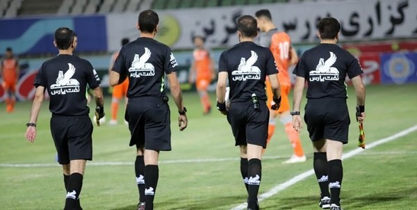 روزنامه ایران: ⭕ داوران دیدارهای مهم هفته دوم لیگ برتر🔹 نساجی - استقلال داور وسط: بیژن حیدری، داور VAR: کوپال ناظمی🔹سپاهان - تراکتور دا