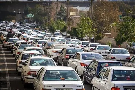 עוזר להפחית את זיהום האוויר ולפתור את חוסר איזון הדלק על ידי יישום "יום ללא מכוניות" ראש המרכז לשינויי אקלי…