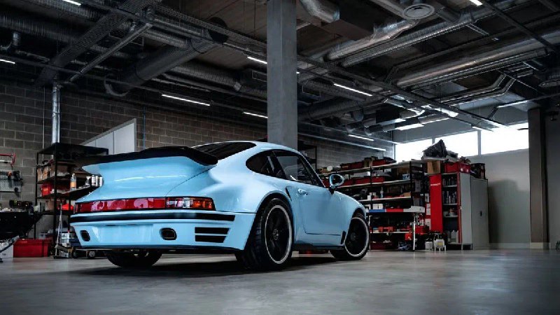 Ателье Kalmar построило ультрадорогой 650-сильный рестомод Porsche 911 на базе 993. 8