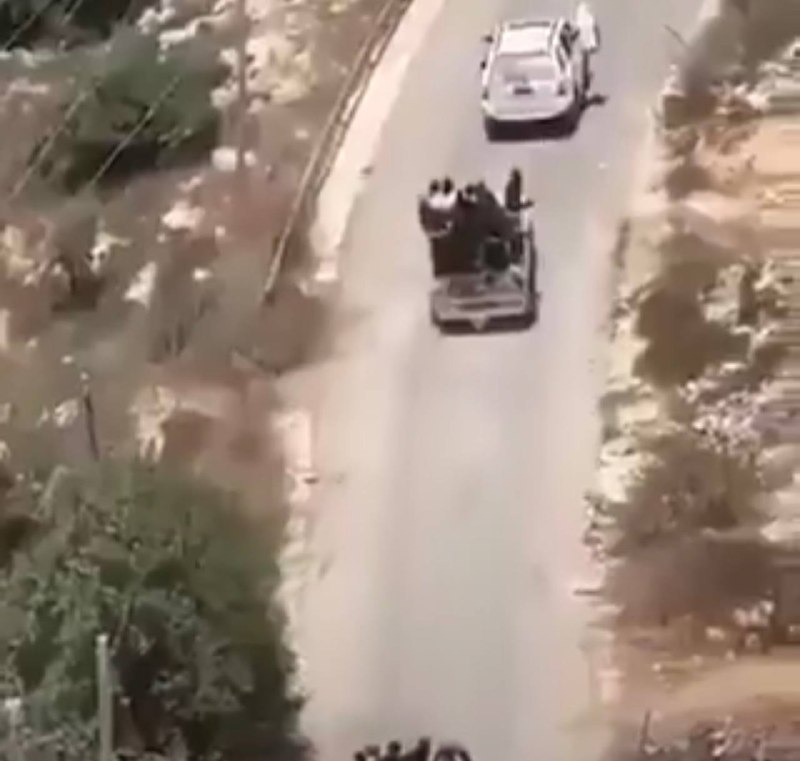 תרגום ירושלמי של אבי אשכנזי, הכתב הצבאי של העיתון "מעריב": "יש מפלגות בממשלה הנוכחית שרוצות ללבות את המצב ב…