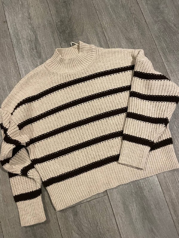 Свитер L 10 лари — фото 1