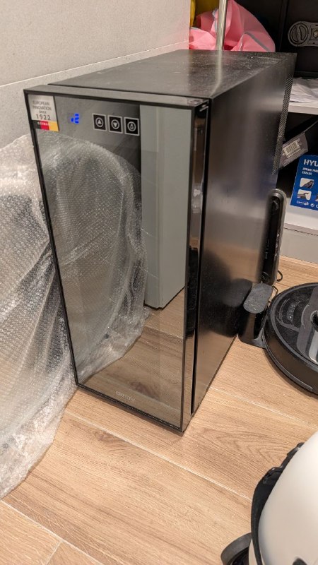 Холодильник для вина, 100 лари — фото 1