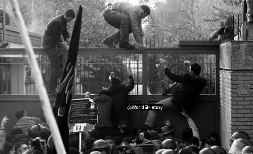 تاریخ تلخ: همه چیز را شکستند و ویران کردند اما شیشههای مشروب را دزدیدند.در مورد حمله به سفارت انگلیس در تهران؛ آذر ۱۳۹۰#جک_استراوک