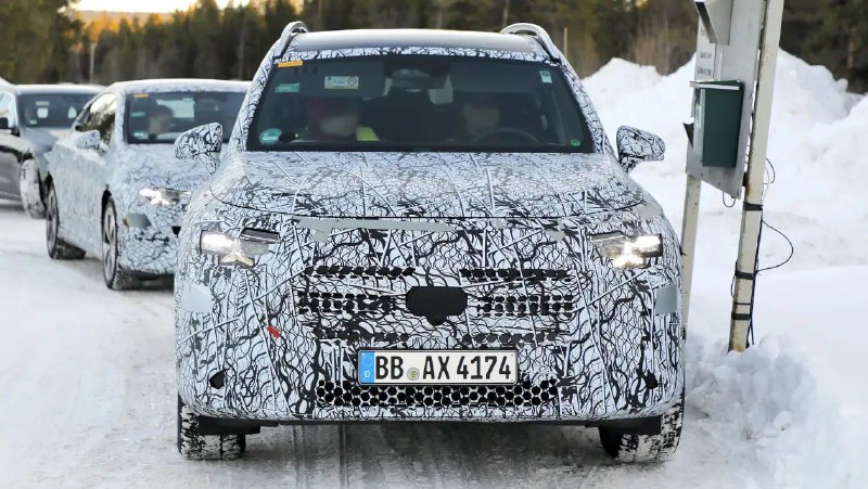 Mercedes-Benz тестирует GLB нового поколения