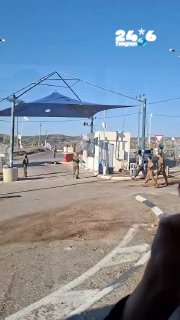 🇮🇱 Maccabim Checkpoint: On the scene a mortally wounded man is being treated by the medical forces, unfortunately this is an IDF fighter.
