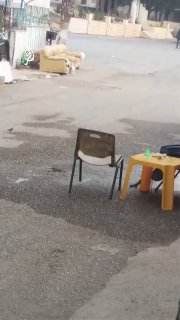כוחות ישראל הורסים את כיכר הקדושים בעיירה כפר קדום, מזרחית לקלקיליה.