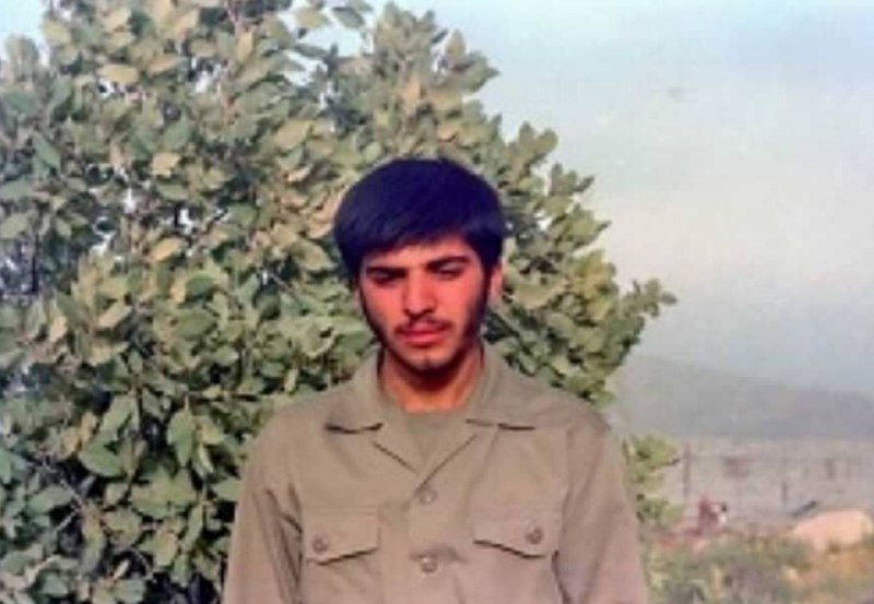🌷ب یاد شهیدان🌷: فرازی از وصیت نامه شهید🕊خواهران عزیزم!🔸سعی کنید در زندگی بانوان صدر اسلام حضرت زینب (س) را مطالعه کنید و اینان را اسوه‌ه