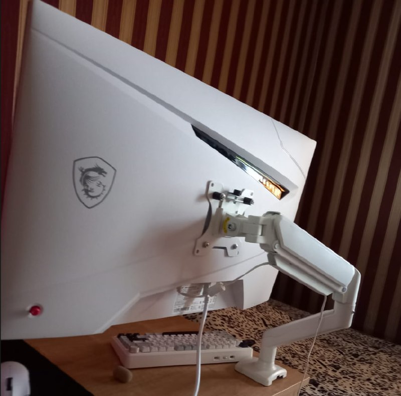 продаю монитор MSI MAG 274QRFW — фото 1