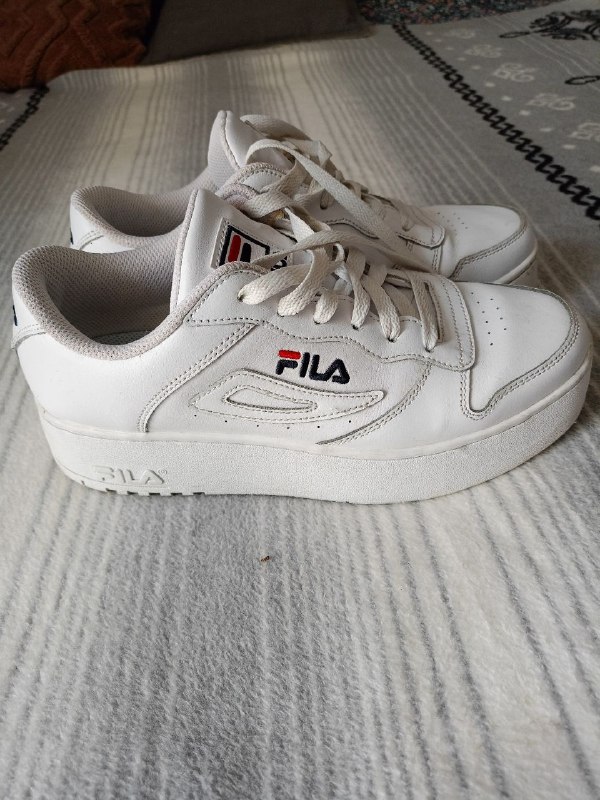 Оригинальные Фила почти новые 41 размер продам за 30 лари хорошо в дождь — фото 1