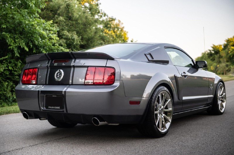 Ford Mustang Shelby GT500 Super Snake Coupe 3