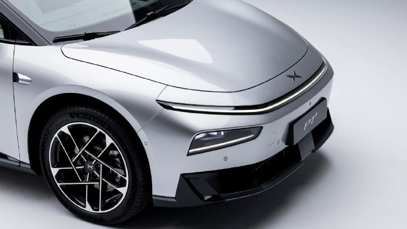 New Xpeng P7+ EV 5
