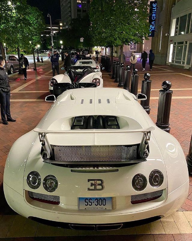 Bugatti Veyron SuperSport 300 3