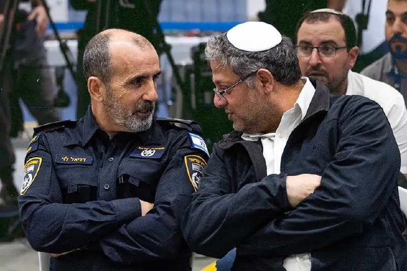 בכירים במשטרה נגד בן גביר: "לא מוכנים לתרחיש 7.10" >> bit.ly/3US38TL