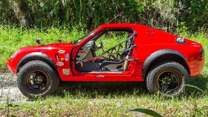 На аукцион выставили внедорожную Mazda MX-5 с необычной внешностью 3