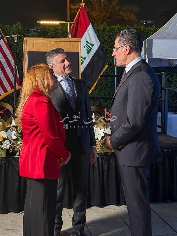 أذناب سفارة العدو الأمريكي يتفاخرون بدخولهم لوكر الشيطان والاحتفال معه