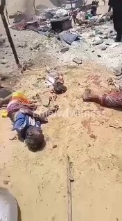 ️🇷🇺🇲🇱 גרפיקה: סצנות ממחנה הנוודים האזרחיים של טוארג בזרחו, אזור טימבוקטו במאלי, לאחר תקיפות אוויריות של…