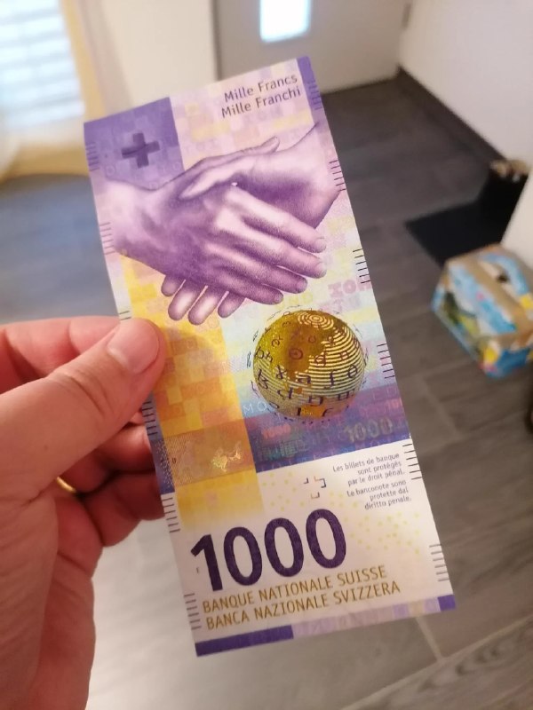 [ آقای اقتصاد ]: 250 میلیون تومان ارزش دارد😱🕵‍♂@Aghaye_Eghtesad