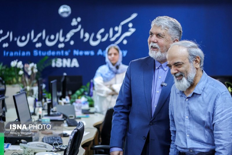 ایسنا ✔: 🖼 حضور وزیر فرهنگ و ارشاد اسلامی در ایسنا🔹سیدعباس صالحی، وزیر فرهنگ و ارشاد اسلامی، صبح امروز چهارشنبه ۴ شهریور به مناسب
