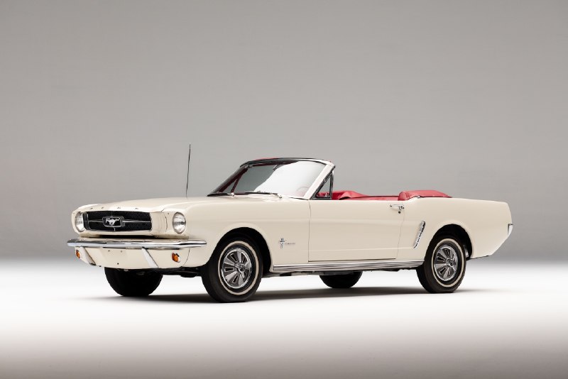 Американские источники сообщают: легендарный Mustang 1965 года с экскурсией по &