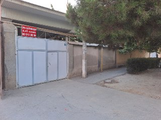 Офисга ёки тижоратга куча юзасидан уй сотилади. Фасади котта