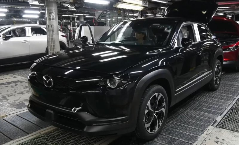 Mazda прекратила выпуск кроссовера MX-30